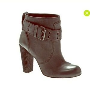 No 704b. Erin Brown Belt Heel Ankle Boots Size 9.5